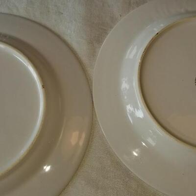 Lot 504: (2) Williams Sonoma Plates