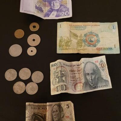 Lot 520: Foreign Money