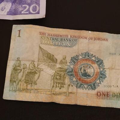Lot 520: Foreign Money