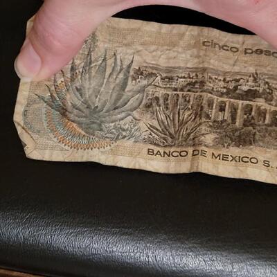 Lot 520: Foreign Money