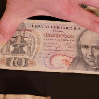 Lot 520: Foreign Money