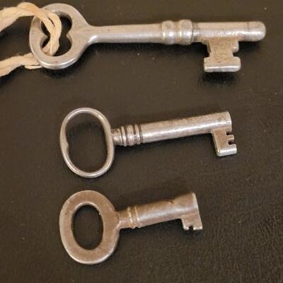 Lot 522: Locks & Skelton Keys
