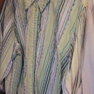 Lot 531: Ladies Clothing Lot A - size xl and xxl 