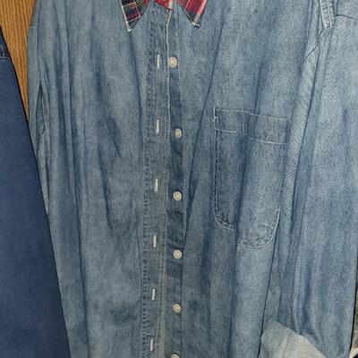 Lot 532: Ladies Clothing Lot B 