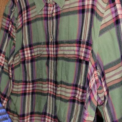 Lot 532: Ladies Clothing Lot B 