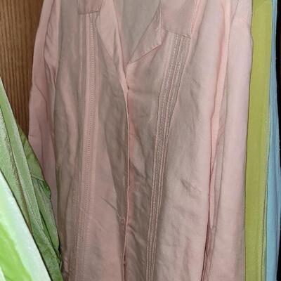 Lot 532: Ladies Clothing Lot B 