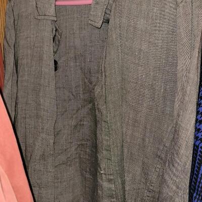 Lot 532: Ladies Clothing Lot B 