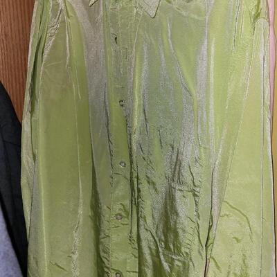 Lot 532: Ladies Clothing Lot B 