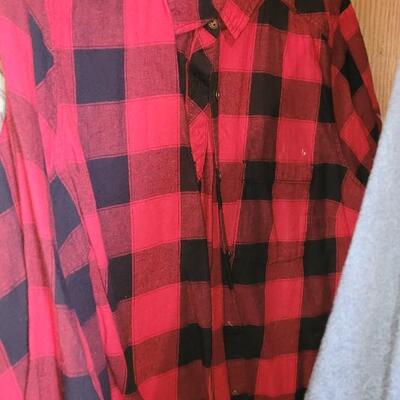 Lot 532: Ladies Clothing Lot B 
