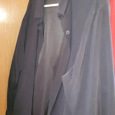 Lot 533: Ladies Clothing Lot D