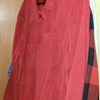 Lot 533: Ladies Clothing Lot D
