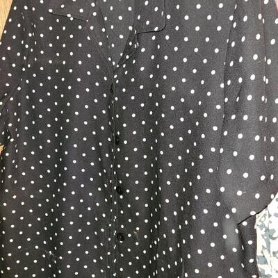 Lot 535: Ladies Clothing Lot E