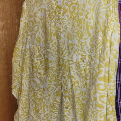 Lot 535: Ladies Clothing Lot E