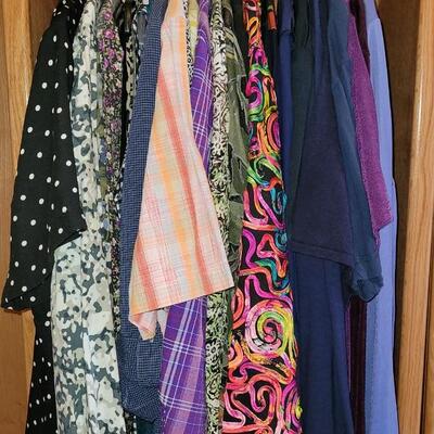 Lot 535: Ladies Clothing Lot E