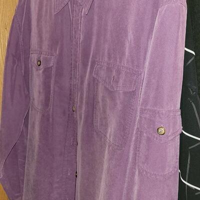 Lot 536: Ladies Clothing Lot F 