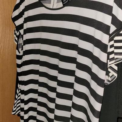 Lot 536: Ladies Clothing Lot F 