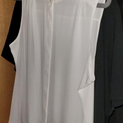 Lot 536: Ladies Clothing Lot F 