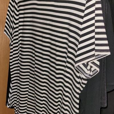 Lot 536: Ladies Clothing Lot F 
