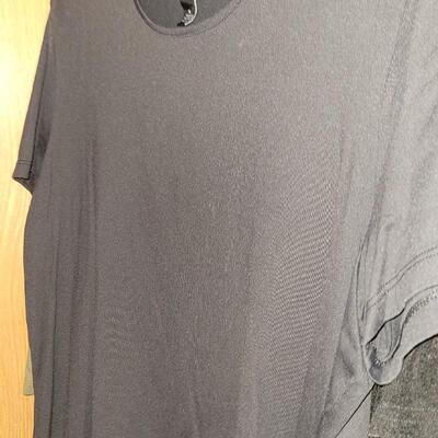 Lot 536: Ladies Clothing Lot F 