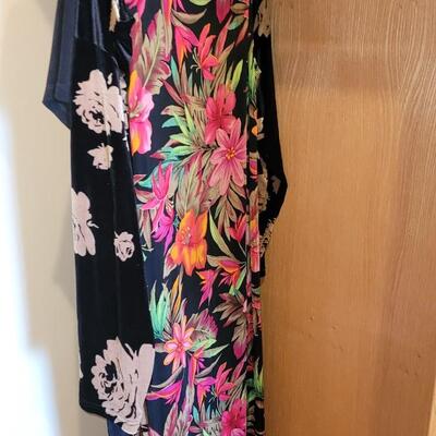 Lot 537: Ladies Dresses Lot G  sizes L, XL & 14
