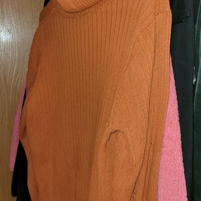 Lot 538: Ladies Jackets Lot H