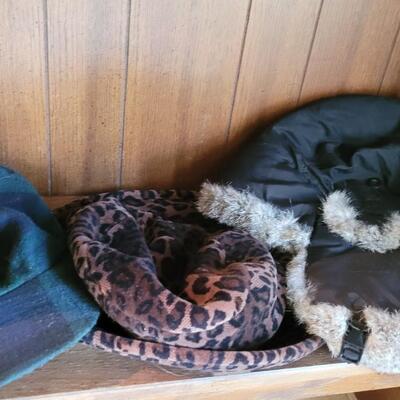 Lot 543: Winter Hats Lot 