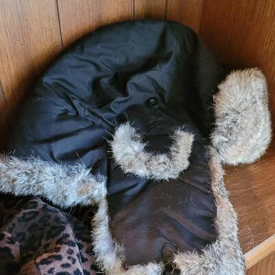 Lot 543: Winter Hats Lot 