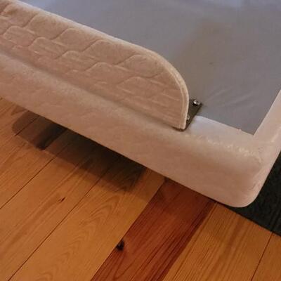 Lot 544: Denver Mattress Adjustable Twin Box Spring - works