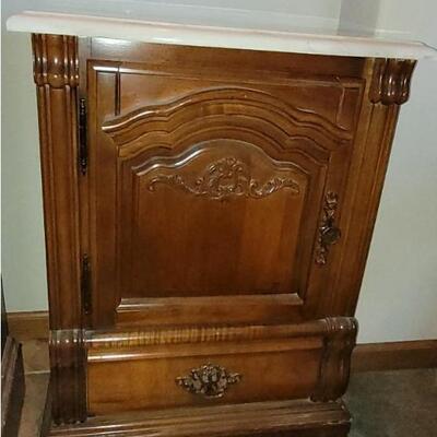 Lot 545: Stanley Marble Top Side Table