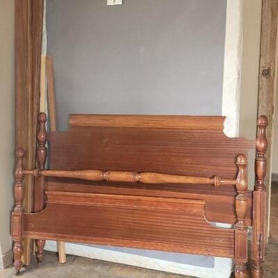 Lot 552: Full Size Bed with Casters & Denver Mattress Set