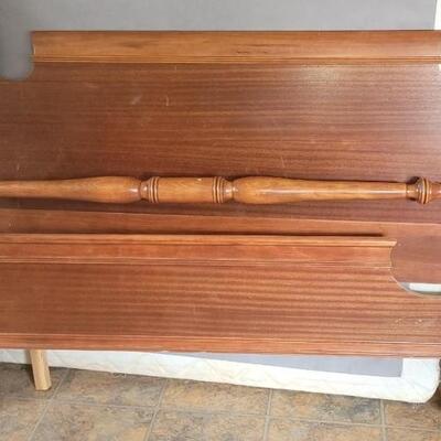 Lot 552: Full Size Bed with Casters & Denver Mattress Set