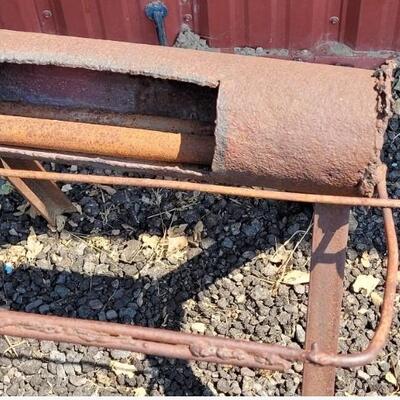 Lot 557: Branding Iron Furnace 