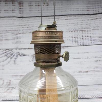 Antique Aladdin Colonial Gas Oil Lamp