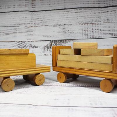 5 Piece Wooden Train Toy Set 