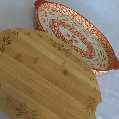 New. No Box Beautiful Tara Temp-tations Old World Oval Serving Platter with Cutting Board