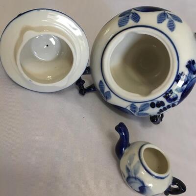 Hand Made in Russia, Blue & White Floral, 