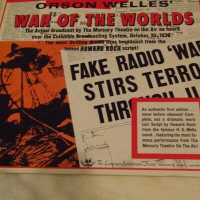 'War of the Worlds' by Orson Welles Vinyl Record with Sleeve