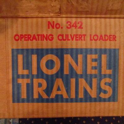 Vintage Lionel Culvert Pipe Company Loading Station with Rail Car 