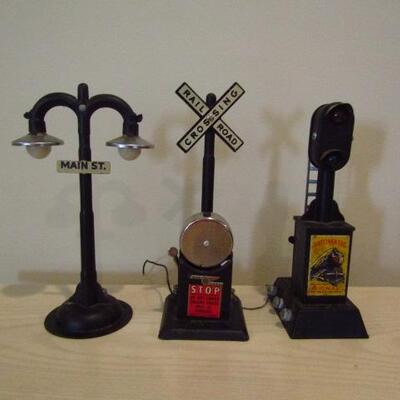 Vintage Lionel and Other Signals and Main Street Lamp
