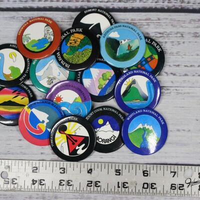 Lot of Vintage Souvenir National Park Pins Buttons 
