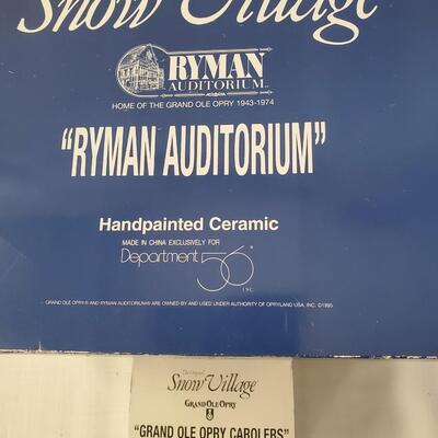 Ryman Auditorium and Grand Ole Opry Carolers 