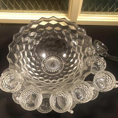 #106 Diamond point style Punch bowl with 12 cups and serving spoon