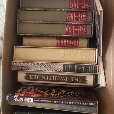 #161- box of vintage booksÃŠ