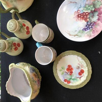 #252 Bundle of 15 pieces hand-painted porcelain Weems and CennaÃŠ