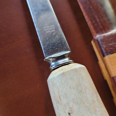 Lot 566: Horn Shoe Horn & Letter Opener and Wood Letter Opener 