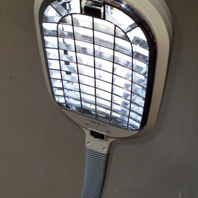 Lot 575: Verilux Light with attached Tray- Works