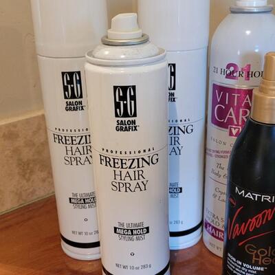 Lot 575: Hairspray & Mouse Lot