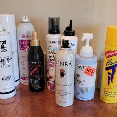 Lot 575: Hairspray & Mouse Lot