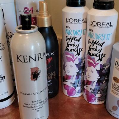 Lot 575: Hairspray & Mouse Lot
