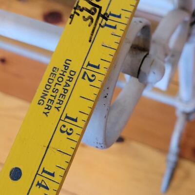Lot 580: Metal Quilt Stand